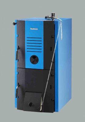 Buderus Logano G221-40D Отопительный твердотопливный котел Logano G221 представляет собой отличное решение. Он может быть встроен без использования сварки в существующую отопительную систему и характеризуется простотой монтажа. Простые и удобные в эксплуатации камера сгорания и топливный бункер. Чугунный отопительный котел Logano G211 не только выглядит прочным и надежным, но на самом деле гарантирует то, что обещает: комфортное тепло много зим подряд.